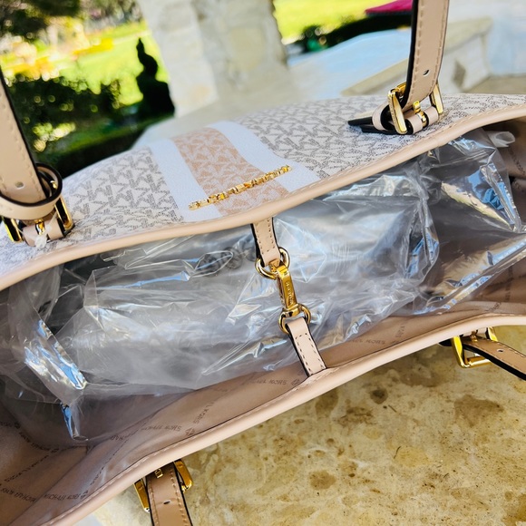 NWT - Picture 5 of 14